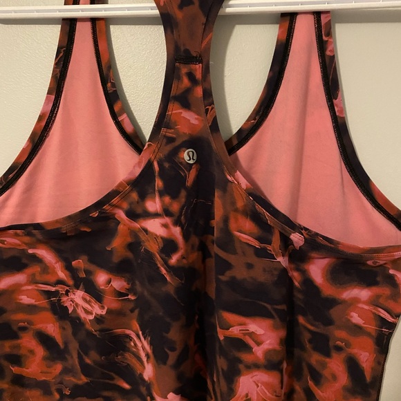 Lululemon tank size 18 - Picture 2 of 3